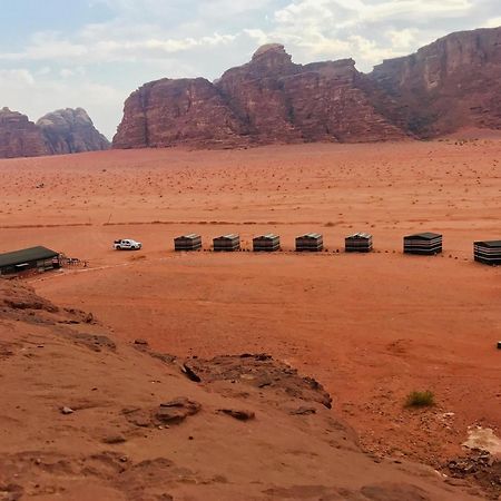 Sand And Stone Camp - Wadi Rum Desert Exterior photo