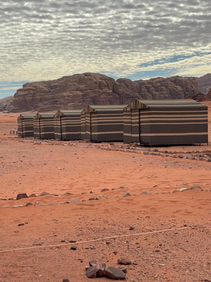 Sand And Stone Camp - Wadi Rum Desert Exterior photo