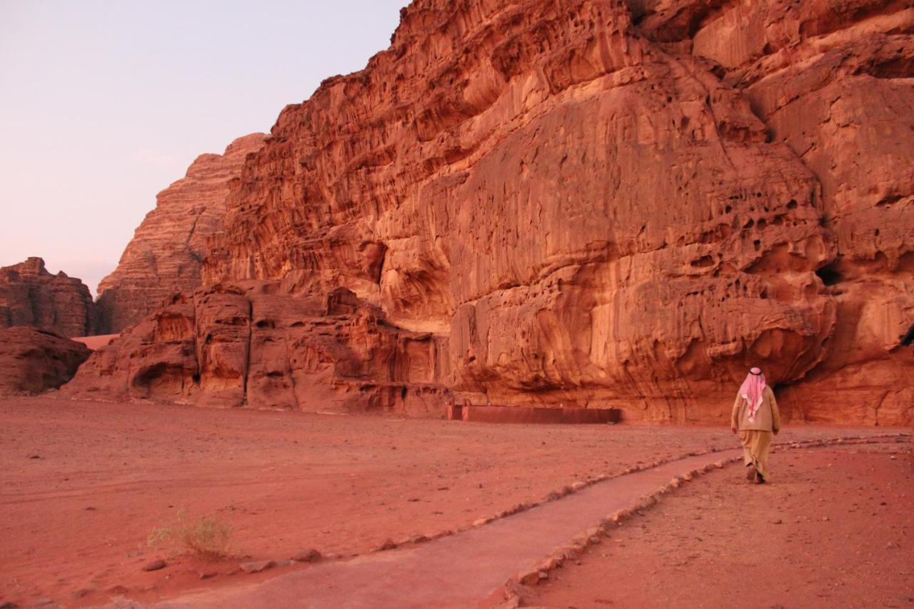 Sand And Stone Camp - Wadi Rum Desert Exterior photo