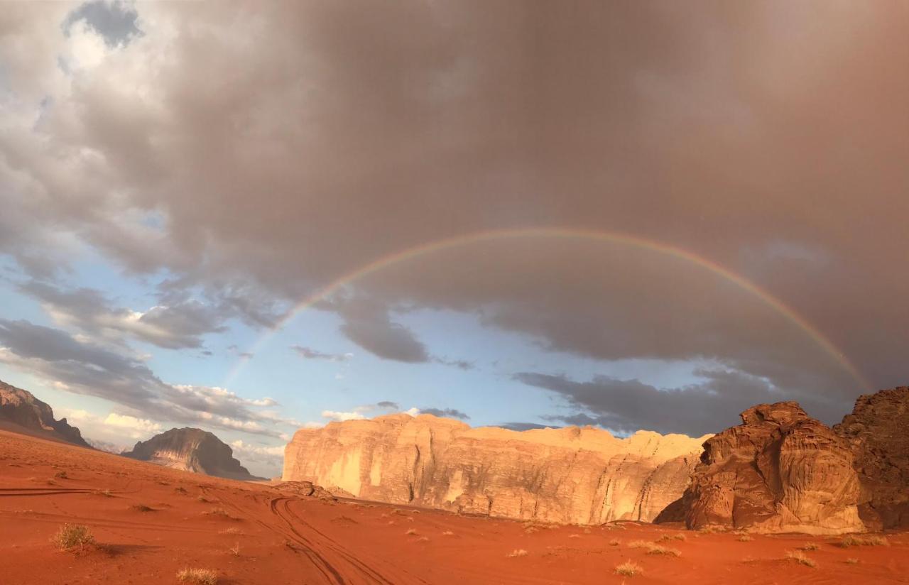 Sand And Stone Camp - Wadi Rum Desert Exterior photo