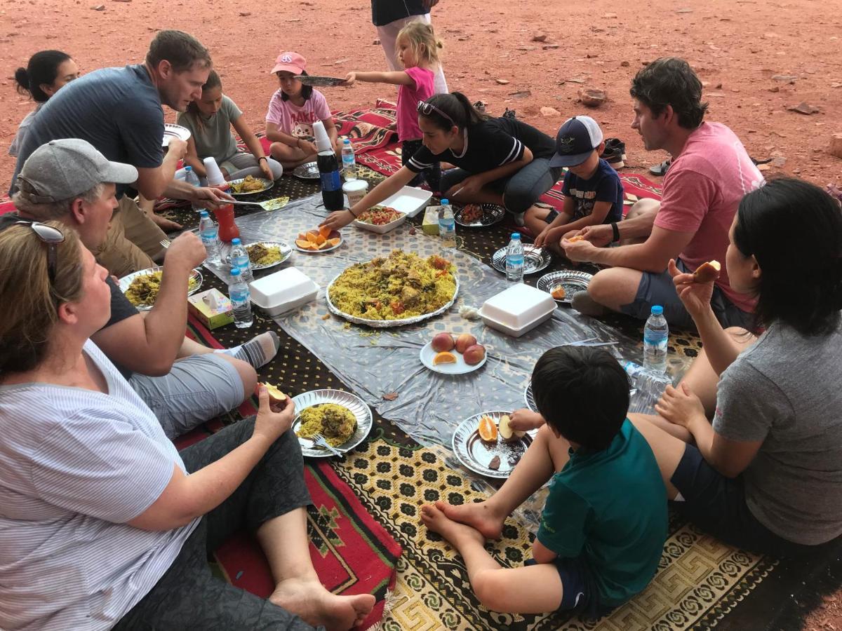 Sand And Stone Camp - Wadi Rum Desert Exterior photo